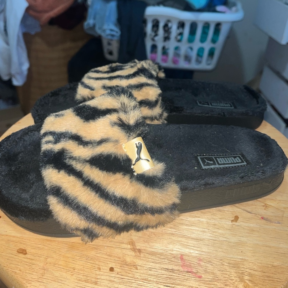 PUMA SLIDES - Picture 2 of 4